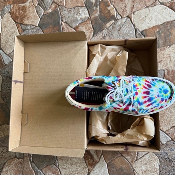 Ariat Multi Tie-Dye Women's Flats - Picture 2 of 3